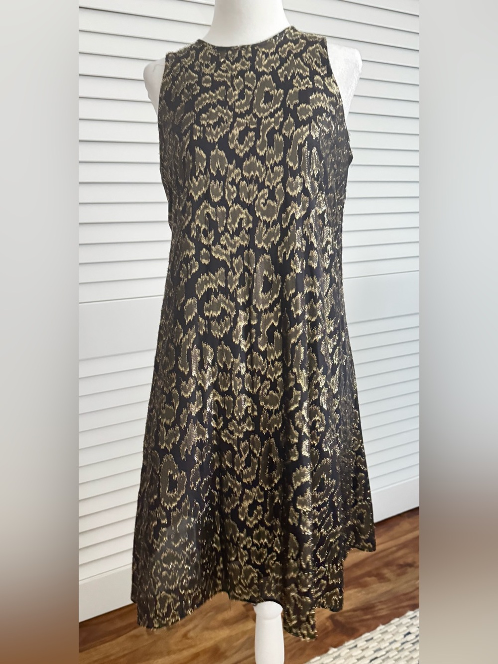 Calvin Klein midi midi Black and Gold Textured A-Line Dress size 2